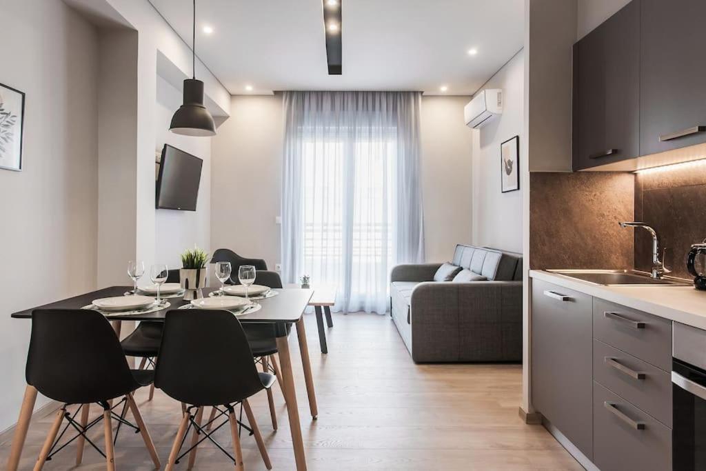 Piraeus Deluxe 2Bdr Apt - Near Metro And Port エクステリア 写真