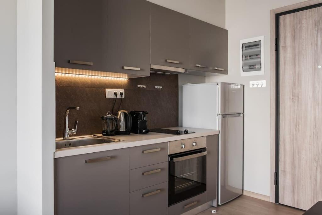 Piraeus Deluxe 2Bdr Apt - Near Metro And Port エクステリア 写真